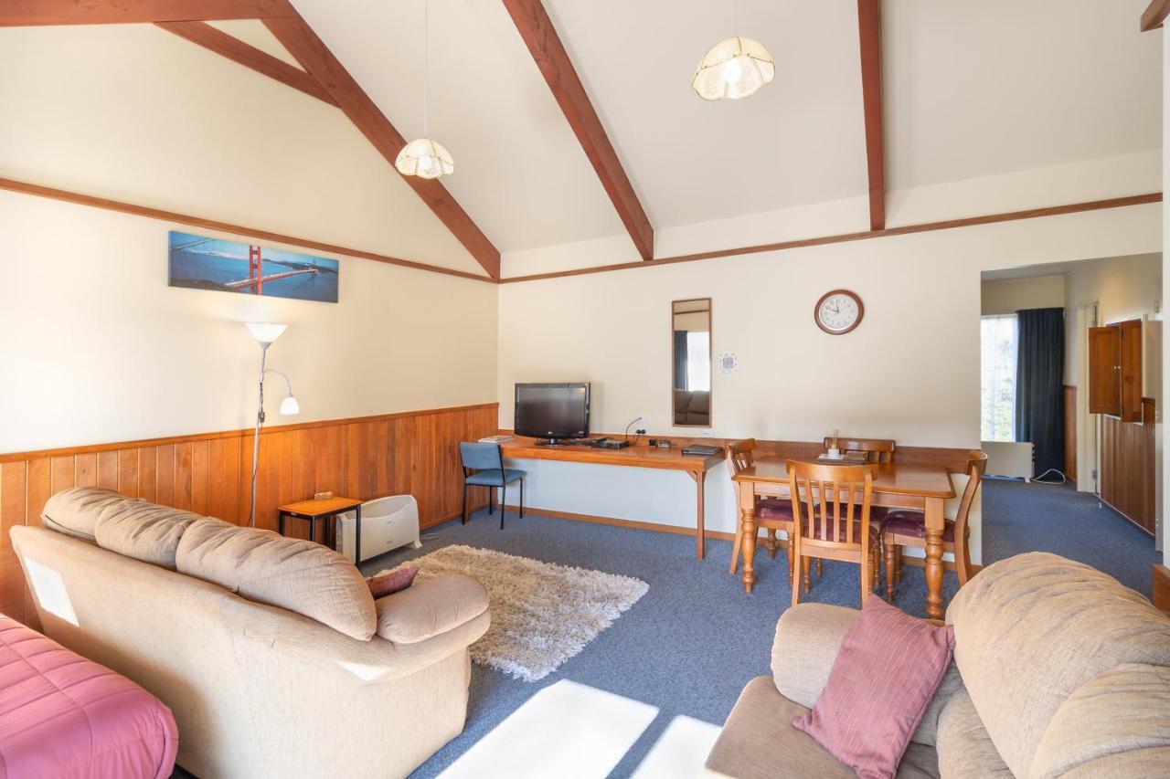 Anatoki Lodge Motel Takaka Eksteriør billede