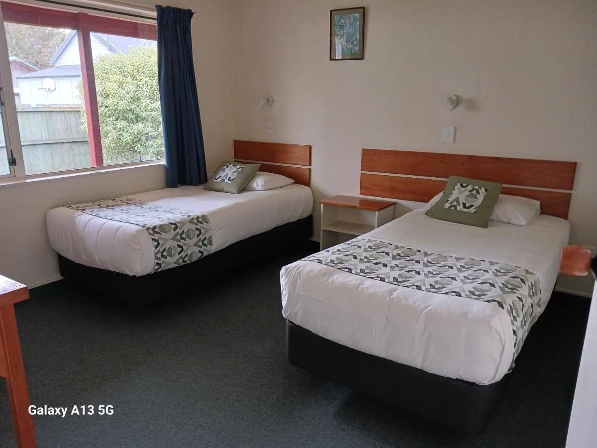 Anatoki Lodge Motel Takaka Eksteriør billede